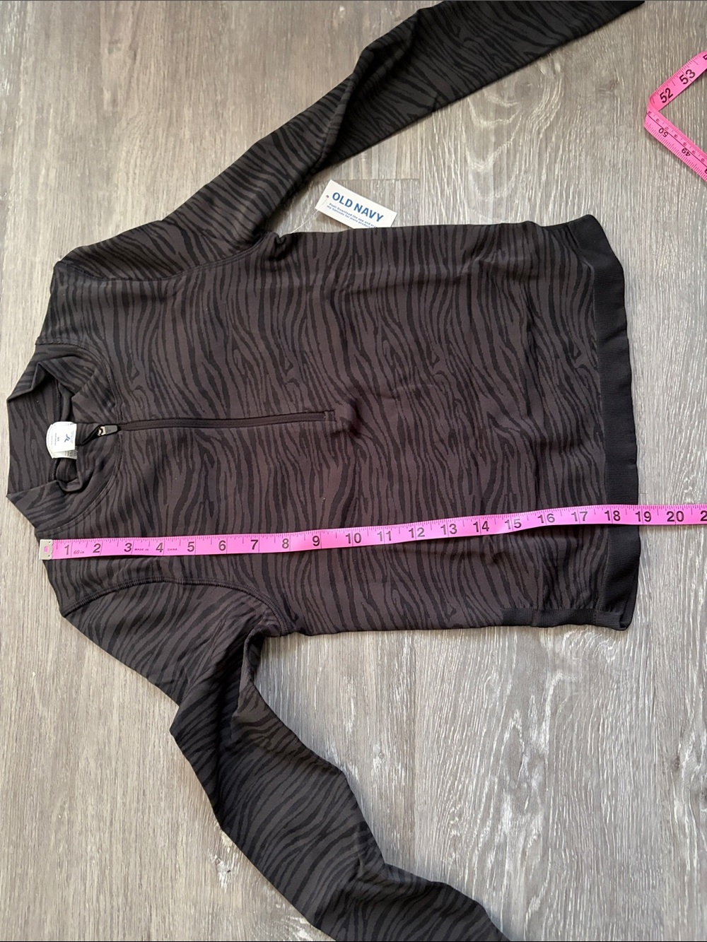 Old Navy Seamless Jacquard Mock-Neck Half-Zip Top, NWT, Multiple Sizes - Picture 5 of 16
